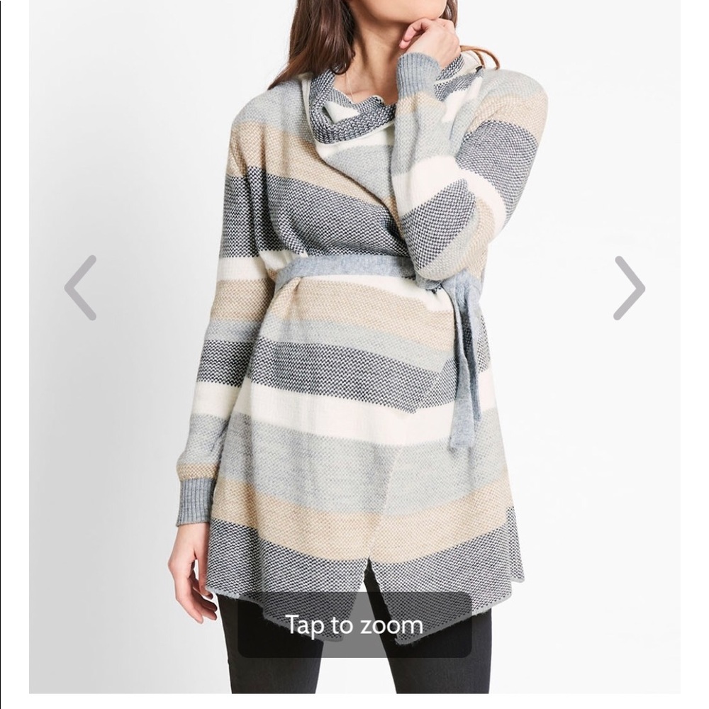 Drapes Maternity and nursing sweater